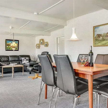 Inda - 10km From The Sea By Interhome בית נופש